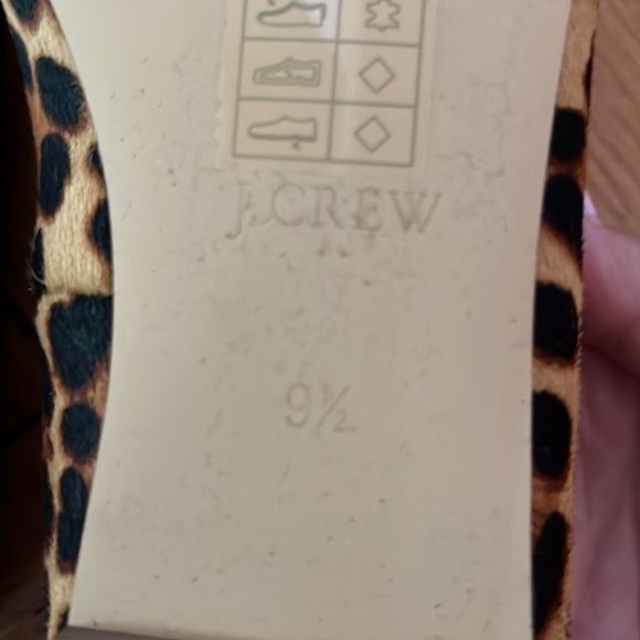 J. Crew brand new moccasins  animal print size 9 1/2 US - Picture 5 of 8